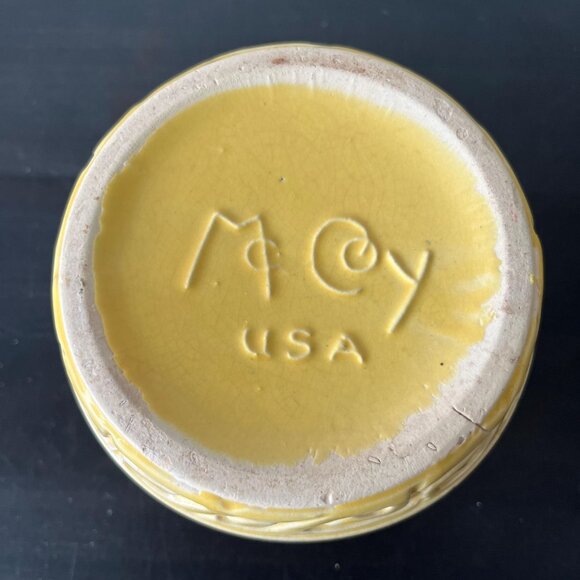 Vintage 1940s McCoy Greek Key Planter // Yellow Glaze // Attached Saucer 4.75" - Picture 10 of 10